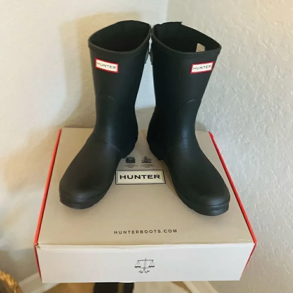 HUNTER Original Short Back Adjustable Rain‎ Boot, BLACK GRAY, Size 9, NWT